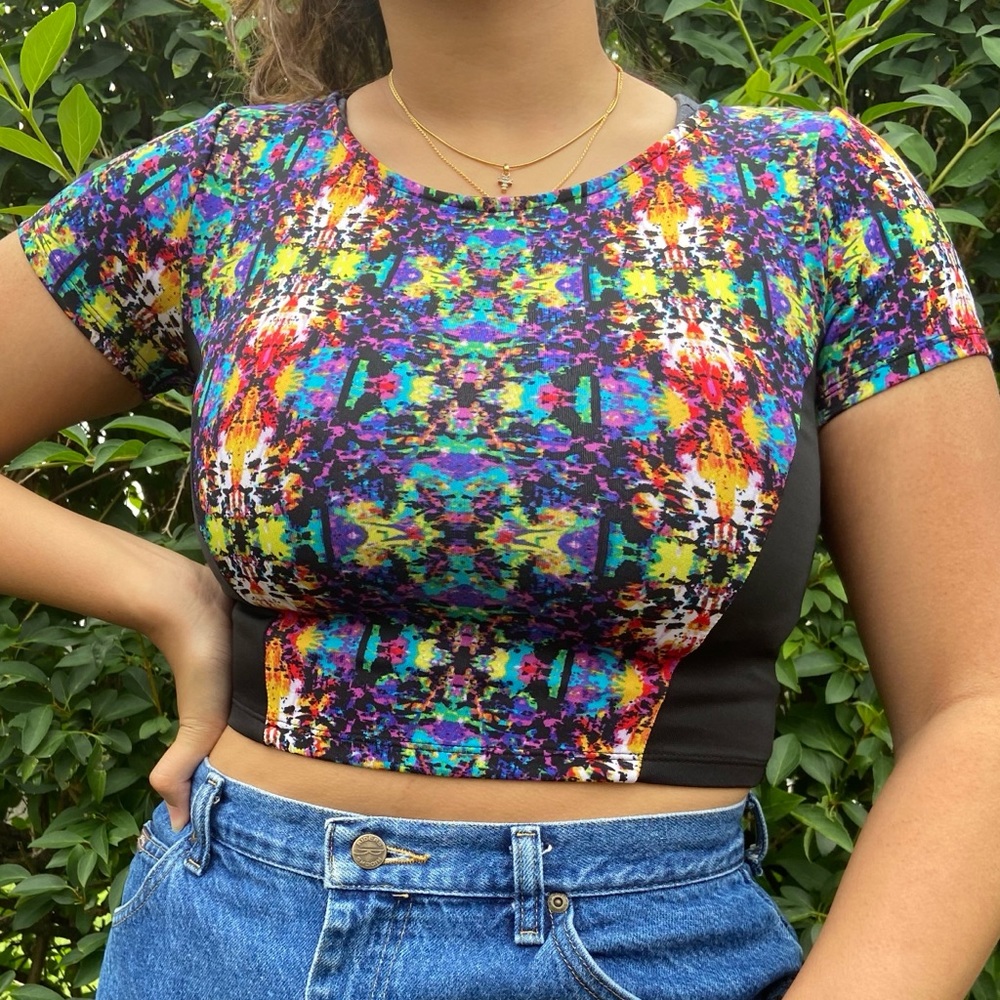 olsenboye crop top graphic t shirt